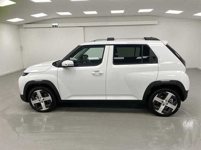 Hyundai INSTER 85kW 02 49kWh 5dr Auto WHITE