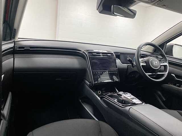 Hyundai TUCSON 1.6 TGDi Hybrid 230 SE Connect 5dr 2WD Auto RED