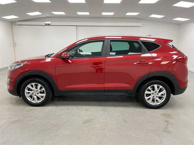 Hyundai TUCSON 1.6 TGDi 177 SE Nav 5dr 2WD DCT RED