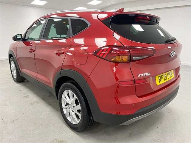 Hyundai TUCSON 1.6 TGDi 177 SE Nav 5dr 2WD DCT RED