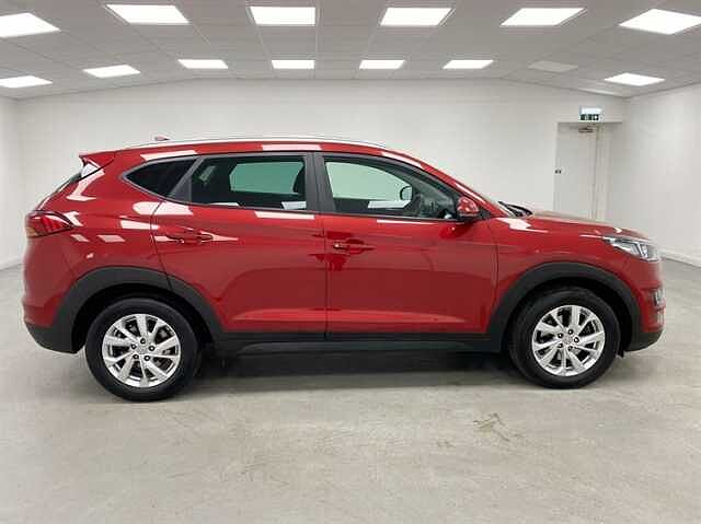 Hyundai TUCSON 1.6 TGDi 177 SE Nav 5dr 2WD DCT RED